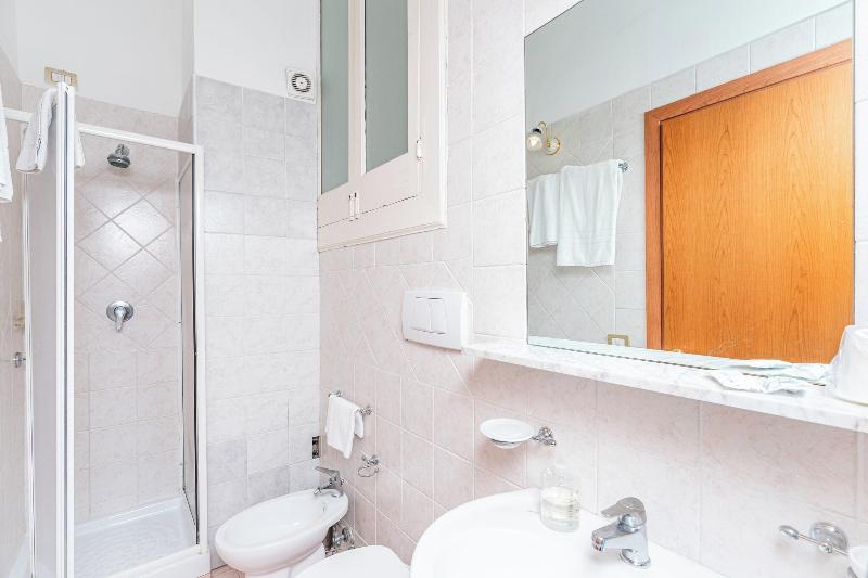 스탠다드 룸, Fontana