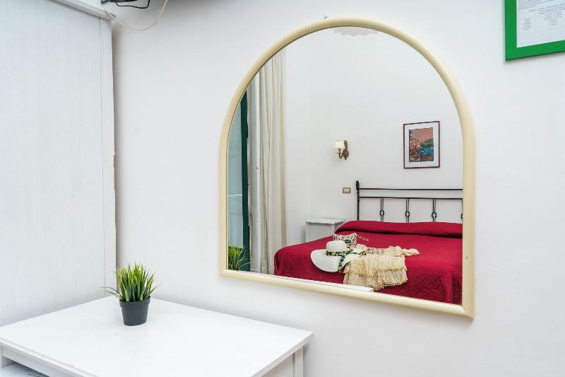 스탠다드 룸, Fontana