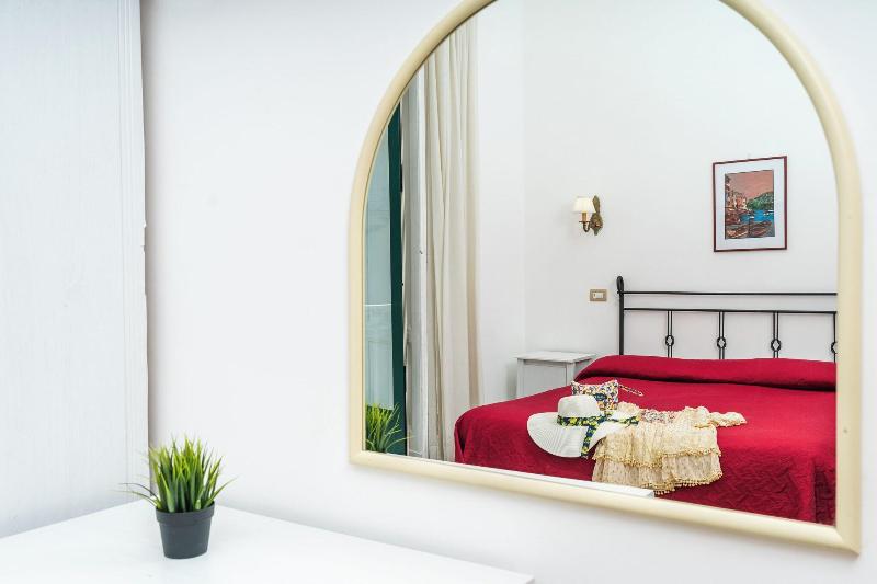 스탠다드 룸, Fontana