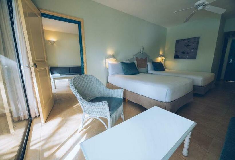Семейные Апартаменты 3 Спальни, Iberostar Waves Costa Dorada