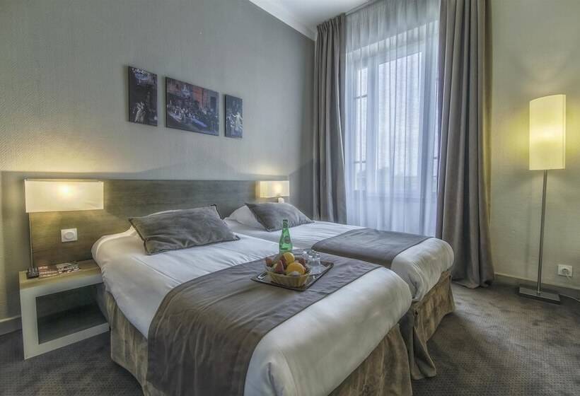 Номер Стандарт, Kyriad Orange Centre Ville 3 Stars   Hotel Restaurant   La Galerie D Art Des Princes   Provence Alpe