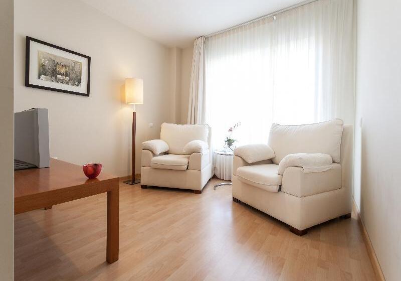 חדר משפחתי, Miera