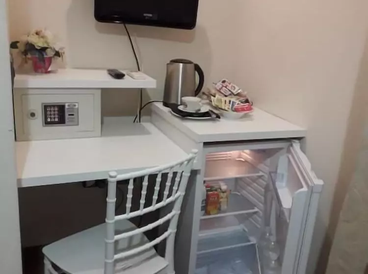 スタンダードトリプルルーム, Petit Chateau