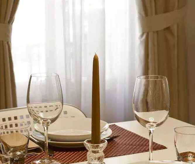 سوییت لوکس, Residence Hilda