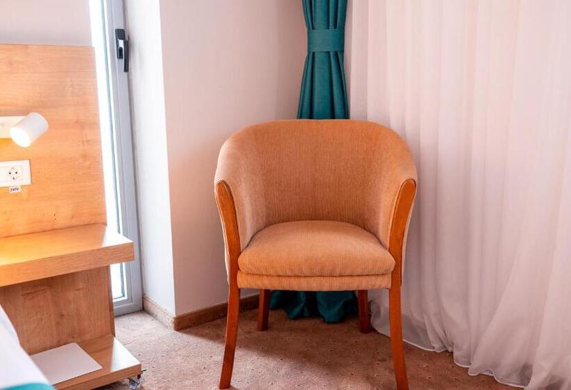 اتاق استاندارد با تخت بزرگ, Stil