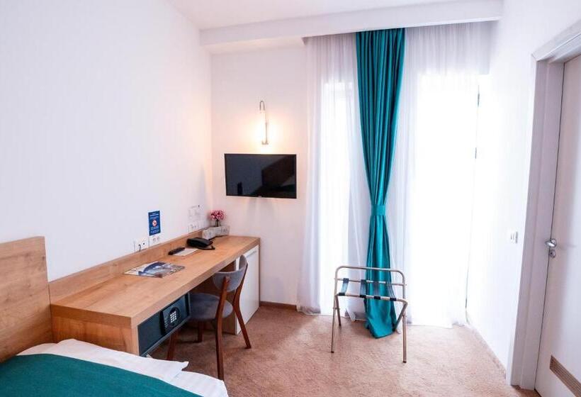 اتاق استاندارد یک نفره, Stil