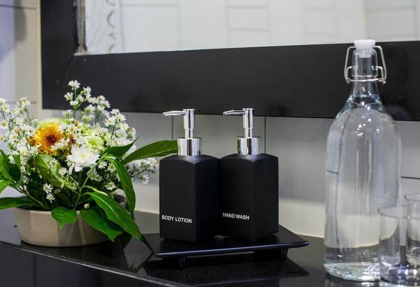 스탠다드 룸, Lokal Phuket