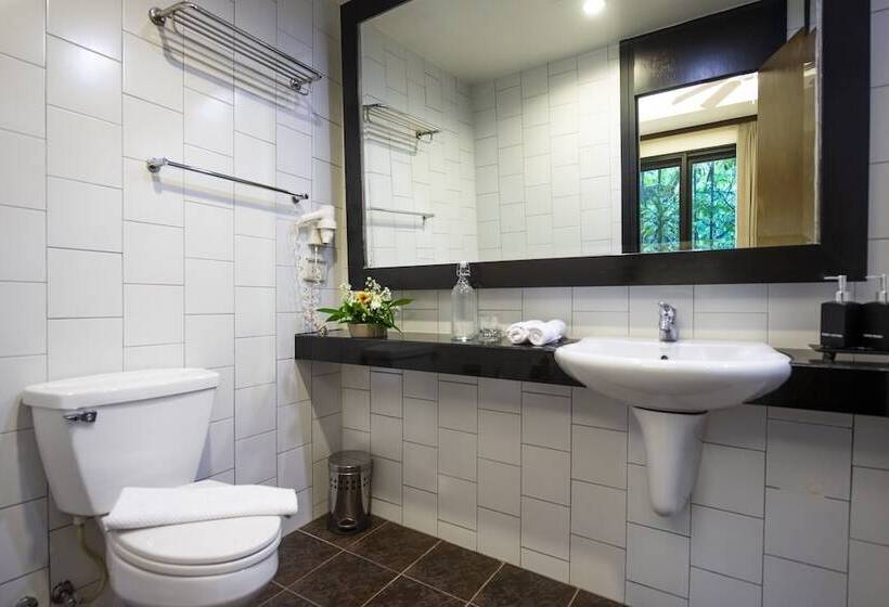 스탠다드 룸, Lokal Phuket