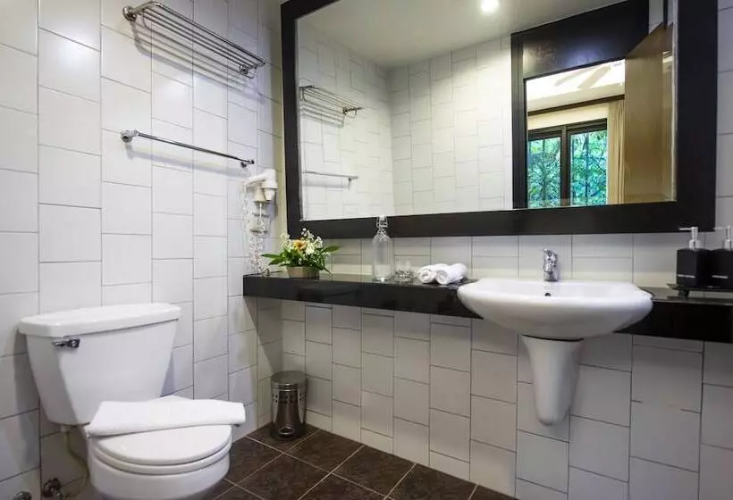 اتاق استاندارد, Lokal Phuket