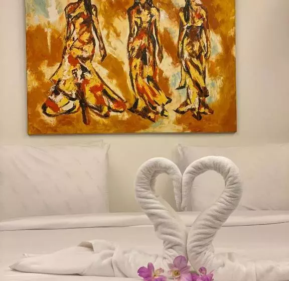 اتاق پرمیوم, Lokal Phuket