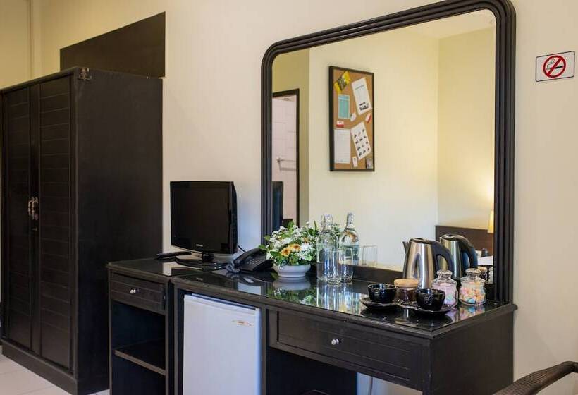 스탠다드 룸, Lokal Phuket