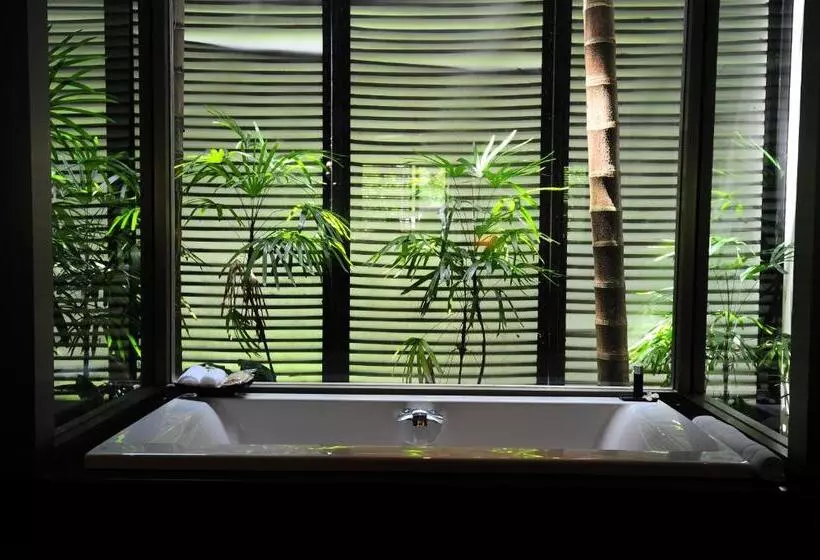 Premium-huone, Twinpalms Surin Phuket Resort