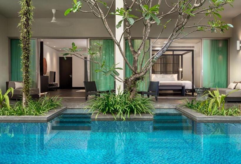 Medencére Néző Junior Suite, Twinpalms Surin Phuket Resort