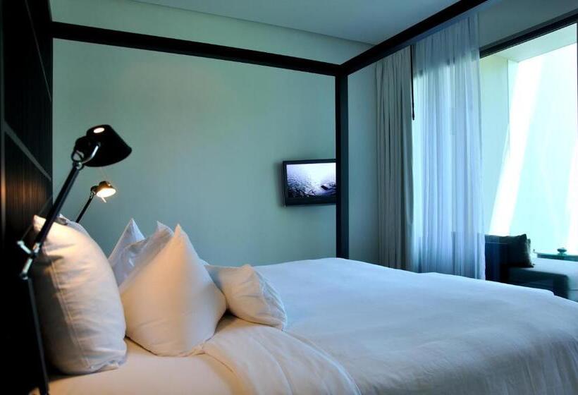 Lakosztály, Twinpalms Surin Phuket Resort