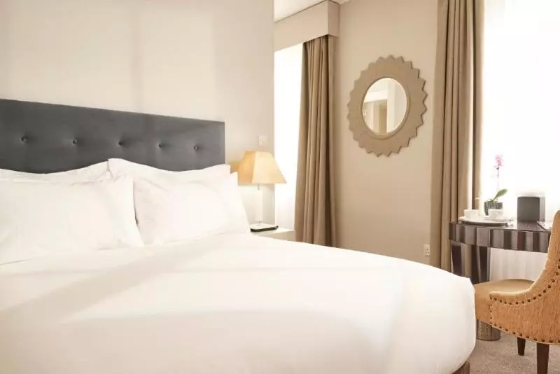 Premium-huone, Twinpalms Surin Phuket Resort