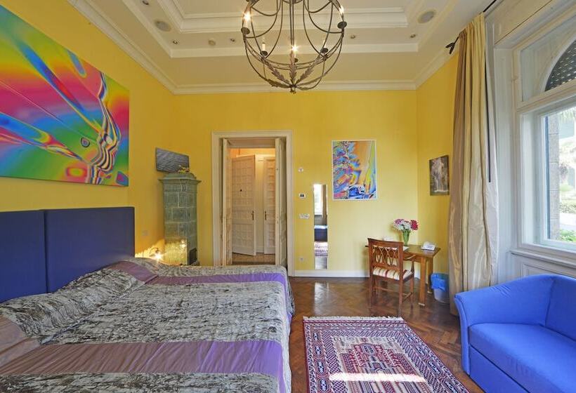 اتاق استاندارد, Villa Astra