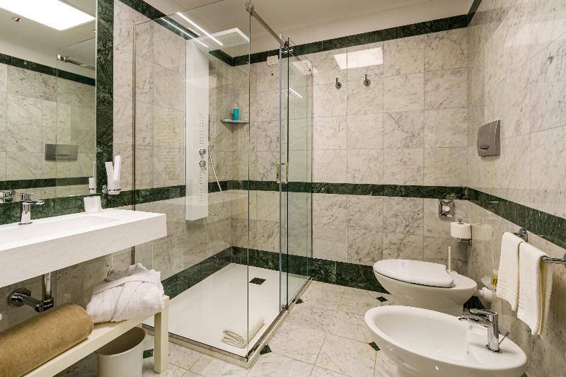 סוויטת ג'וניור נוף לים, Seawater Hotel Bio & Beauty Spa