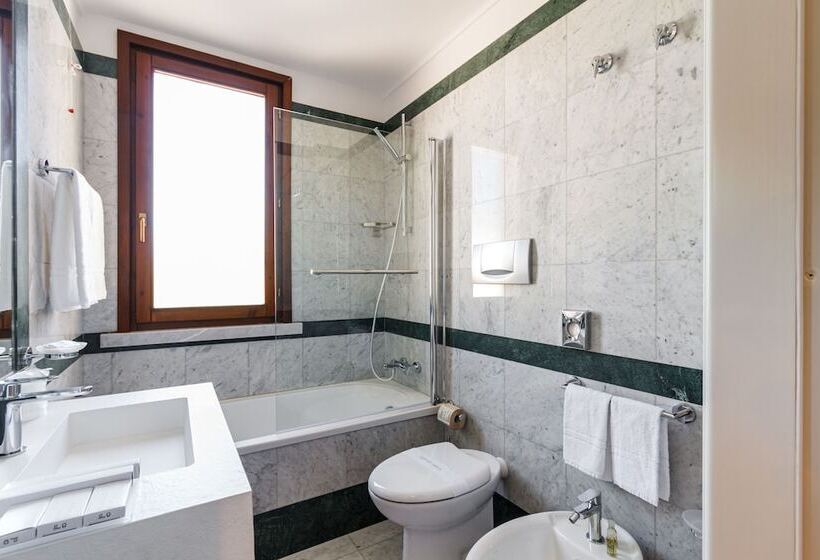 חדר אקזקיוטיב, Seawater Hotel Bio & Beauty Spa