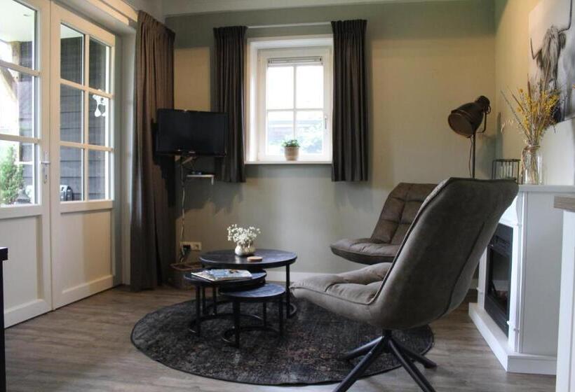 テラス付きスタンダードルーム, Erve Praestinck