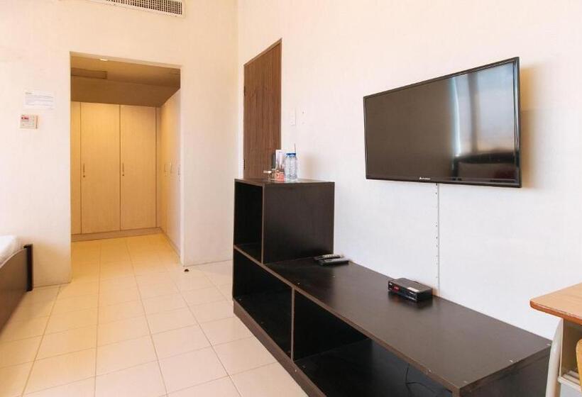 패밀리 룸, Reddoorz Plus @ E Rodriguez Corner Banawe