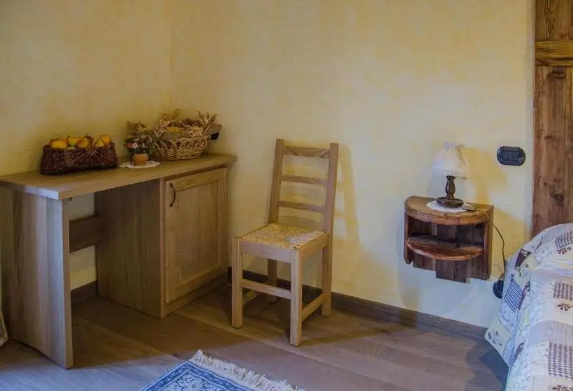 スタンダードルーム, La Maison Du Bon Megnadzo