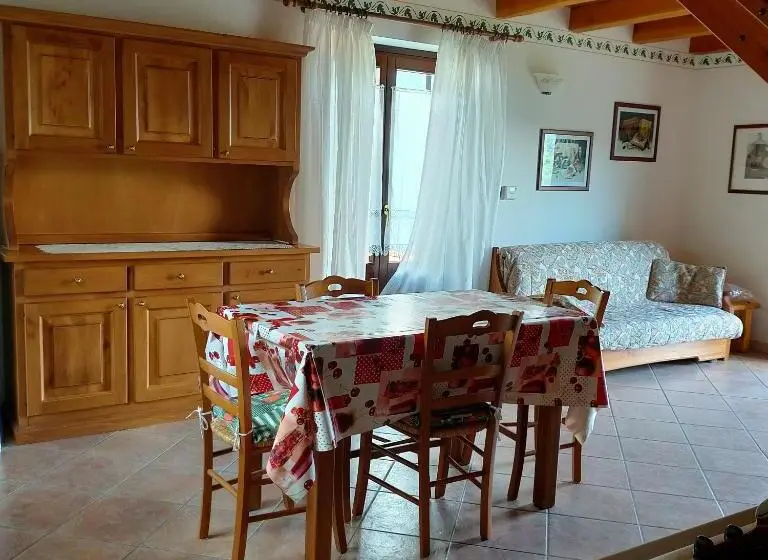 ドゥプレックスルーム, La Maison Du Bon Megnadzo