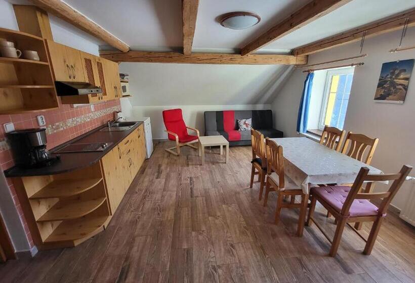 家庭公寓, Apartmány Yellow