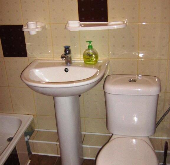 اتاق استاندارد سه نفره, Sadyba Lesivykh