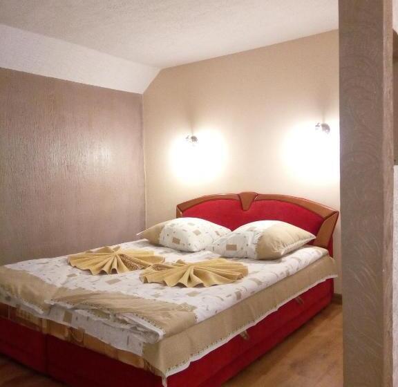 اتاق خانوادگی, Sadyba Lesivykh