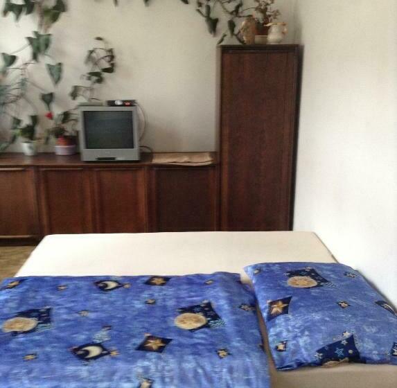 Номер Стандарт, At Pension