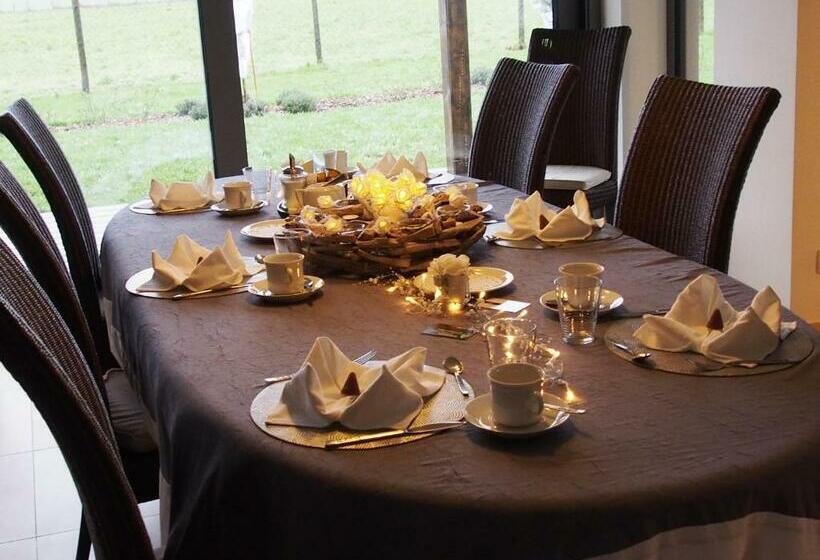 Comfort room with balcony, B&b La Chabetaine