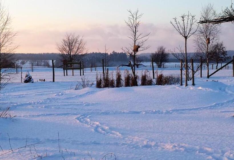 غرفة قياسية مزوَّدة بشُرفة, B&b La Chabetaine