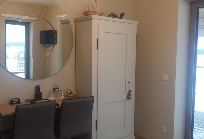 Comfort room with balcony, B&b La Chabetaine