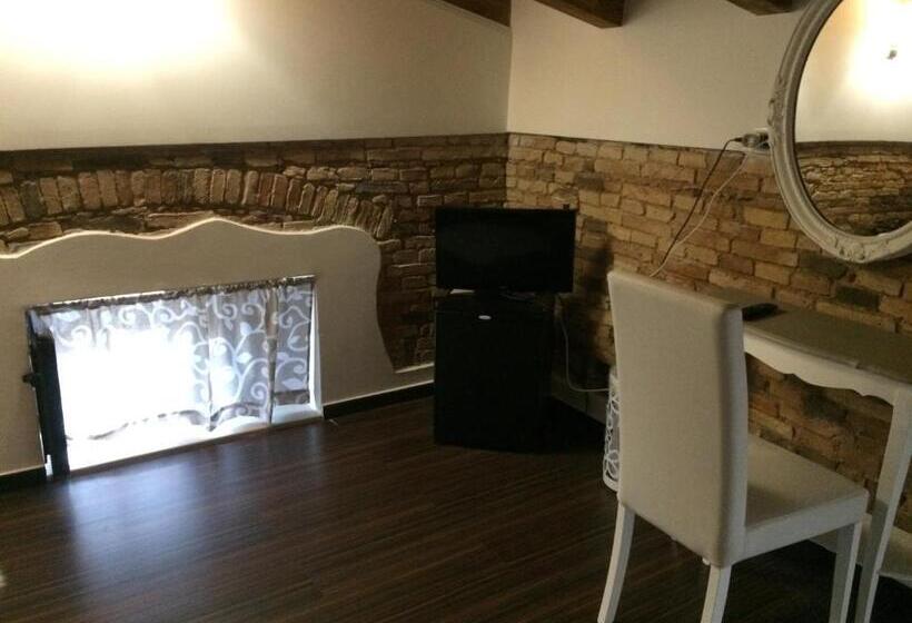 חדר סטנדרט לשלושה, B&b S.antonio