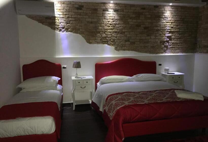 חדר בסיסי לשלושה, B&b S.antonio