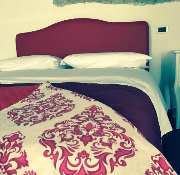 基本三人间, B&b S.antonio