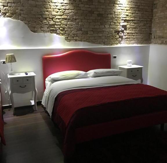 חדר בסיסי לשלושה, B&b S.antonio