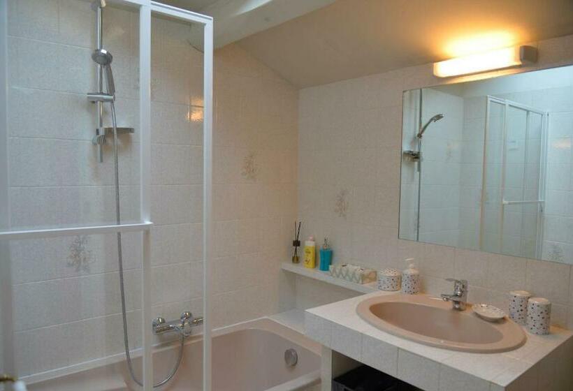 غرفة قياسية, Au Grand Bonheur