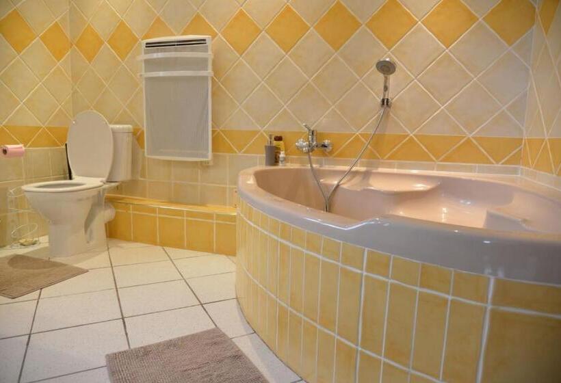 غرفة ديلوكس, Au Grand Bonheur