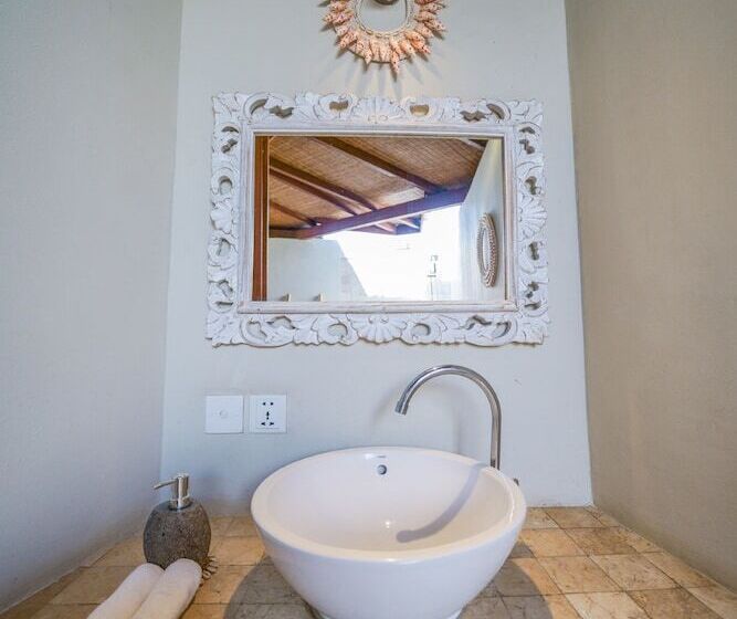 1-Bedroom Villa Sea View, Blue Lagoon Avia Villas