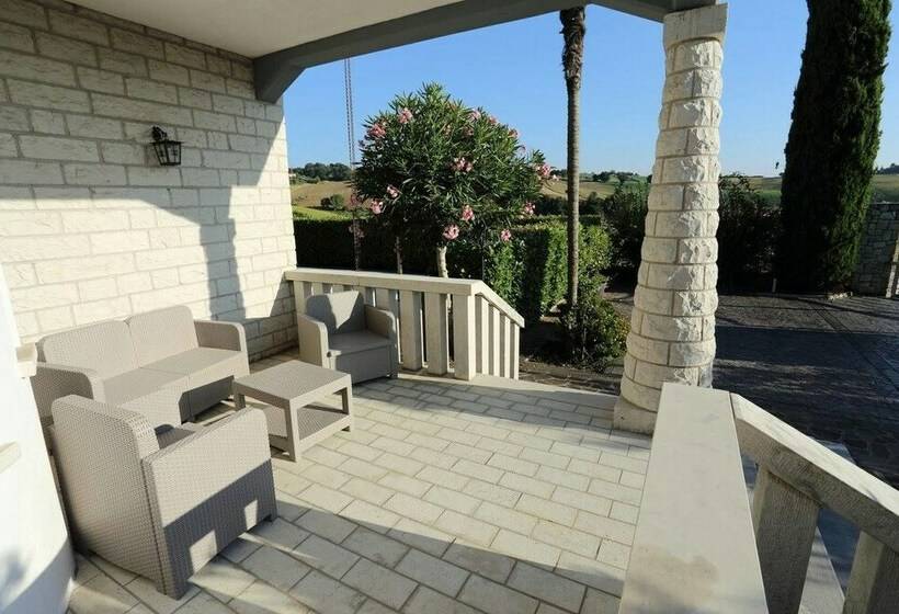 فيلا 4 غرف نوم, Villa Rosa