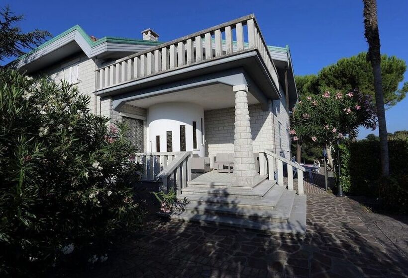 فيلا 4 غرف نوم, Villa Rosa