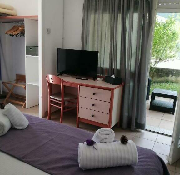 标准间, Les Portes De La Méouge