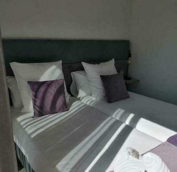 标准间, Les Portes De La Méouge