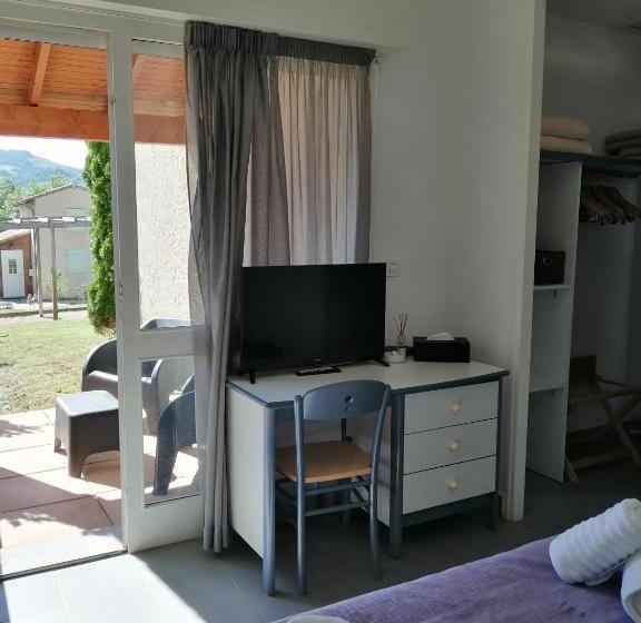 스탠다드 룸 가든 전망, Les Portes De La Méouge