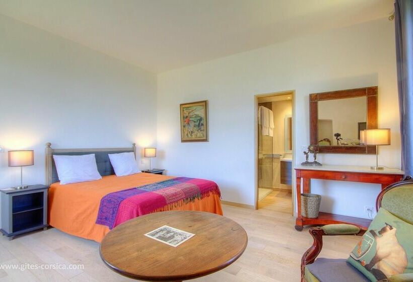 ダブルベッドスタンダードルーム, Castellu D Orezza