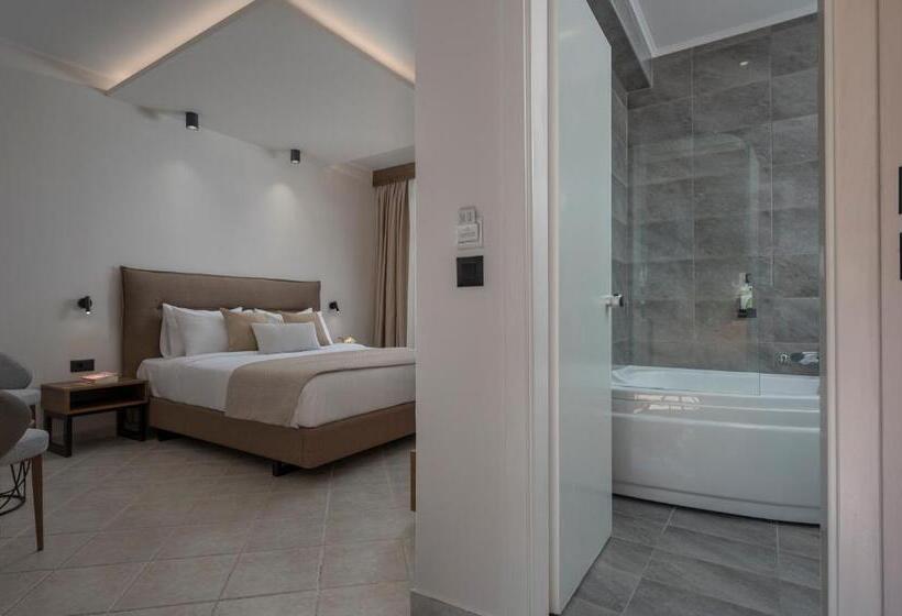 غرفة قياسية إطلالة جانبية علي البحر, Alia Palace Hotel   Adults Only 16+