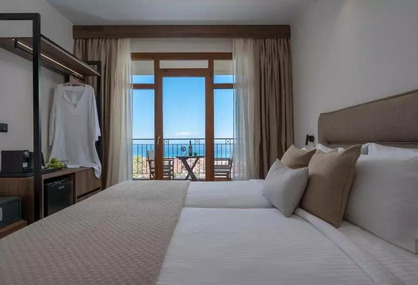 اتاق سوپریور با چشم‌انداز دریا, Alia Palace Hotel   Adults Only 16+