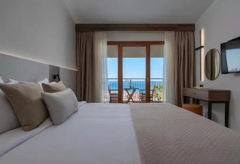 Triple Room Sea View, Alia Palace Hotel   Adults Only 16+