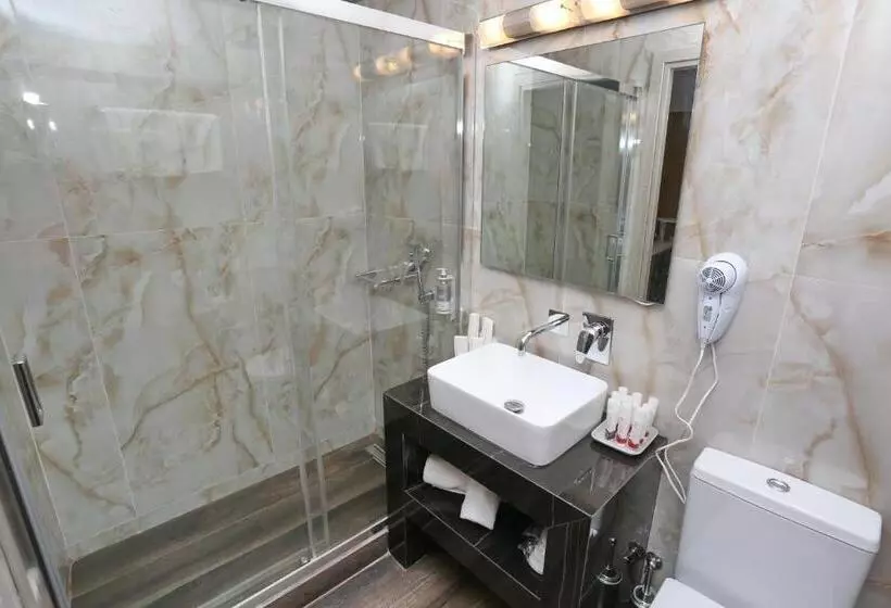 سوئیت 2 خوابه, Alia Palace Hotel   Adults Only 16+